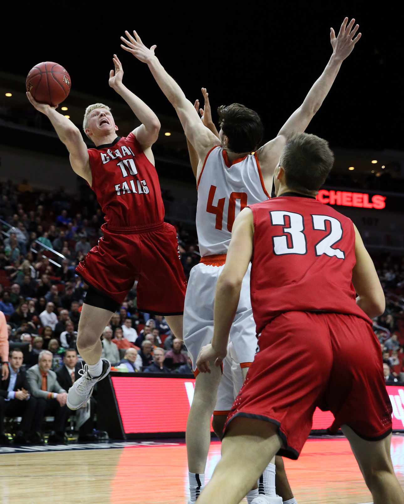 030818QCT-Cedar-Falls-Valley-bball-5
